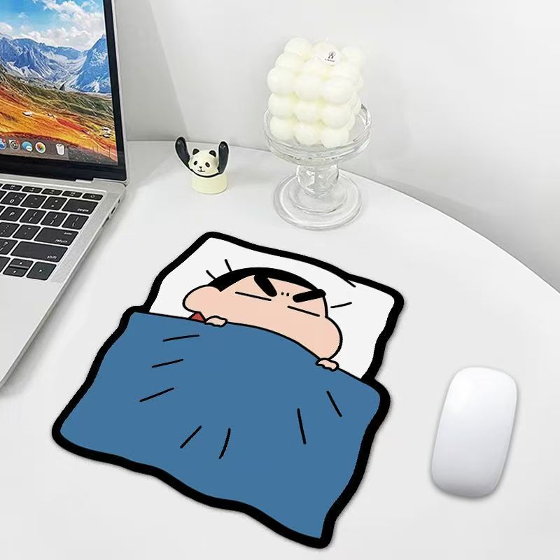 HOT Sale Cute Crayon Shinchan  – Rubber Mat Desk Bewertung und Preis
