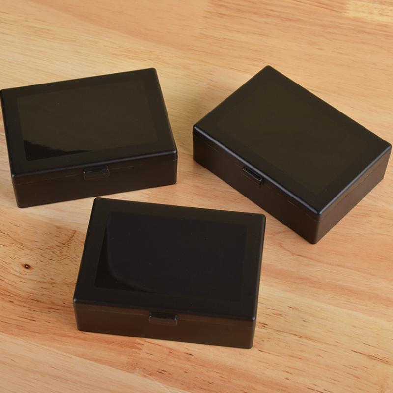 Schwarz/weißes Kunststoffgehäu – Desk Setup Black And White Bewertung und Preis